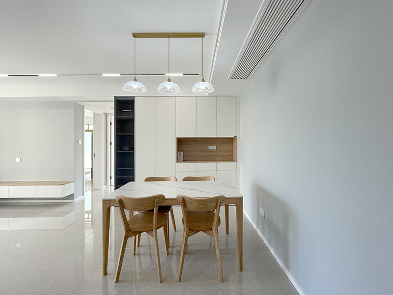 原木之家，溫馨簡(jiǎn)約的時(shí)尚設(shè)計(jì)