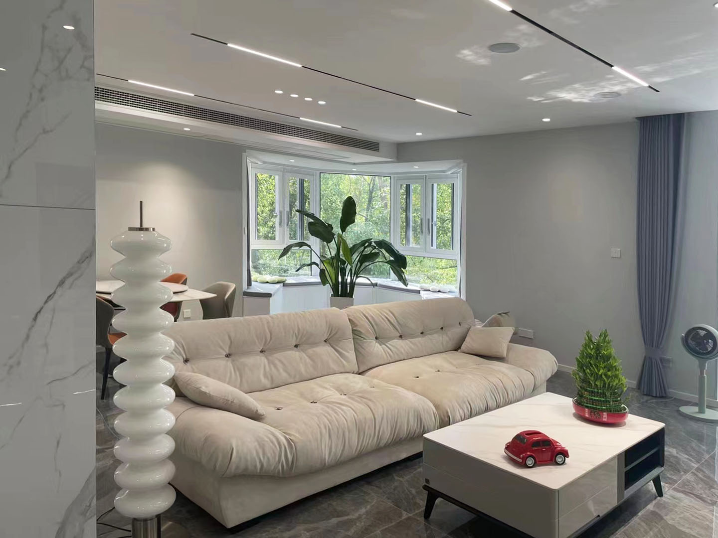 180㎡大平層裝修，現(xiàn)代簡約風明亮簡潔又大方