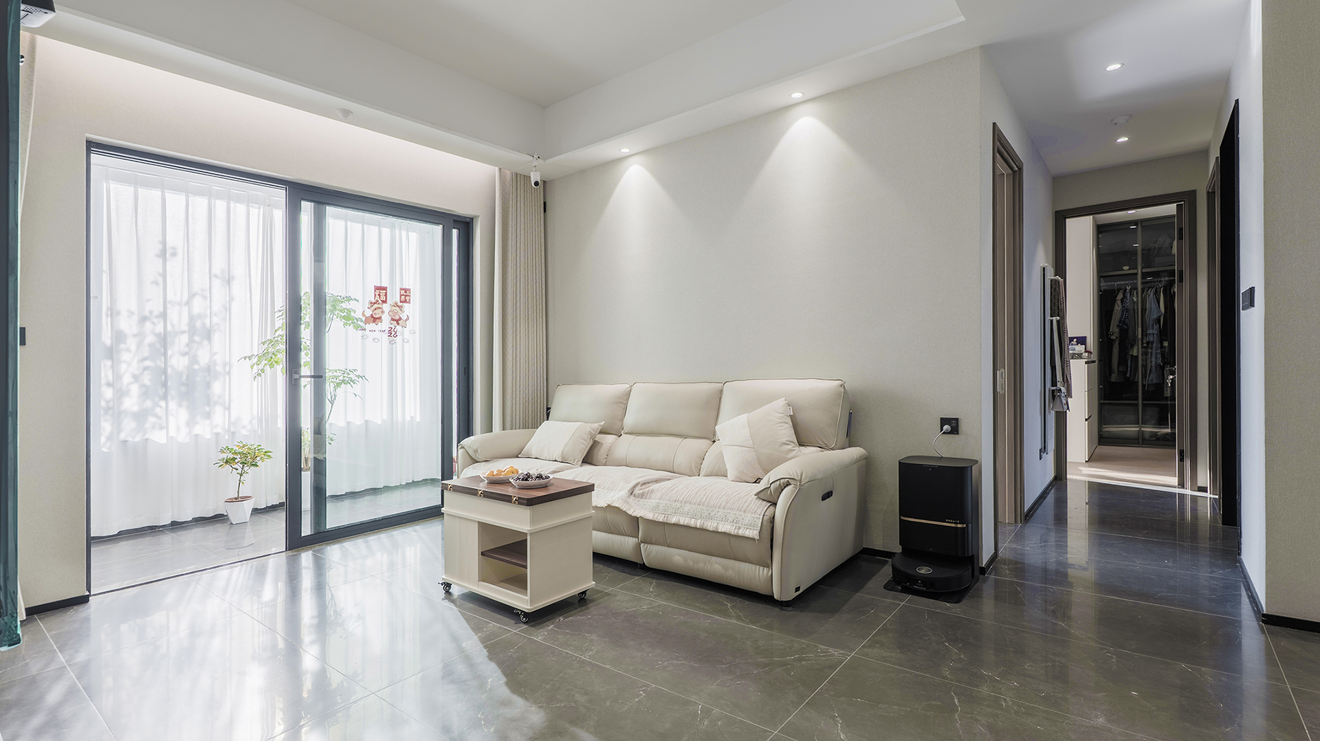 素色輕簡筑家 通透質感包裹日常松弛感